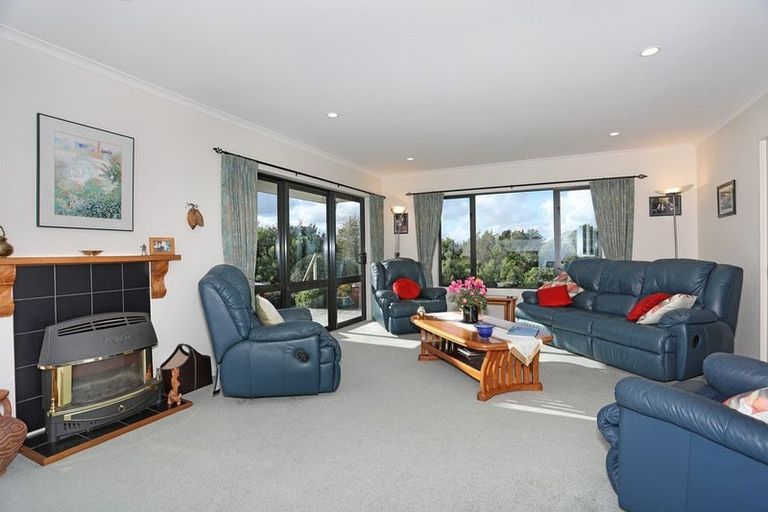 Photo of property in 149 Summerhill Drive, Fitzherbert, Palmerston North, 4410