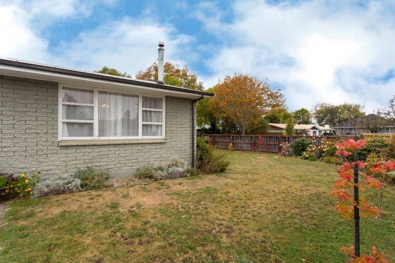 Photo of property in 28 Barnes Road, Redwood, Christchurch, 8051