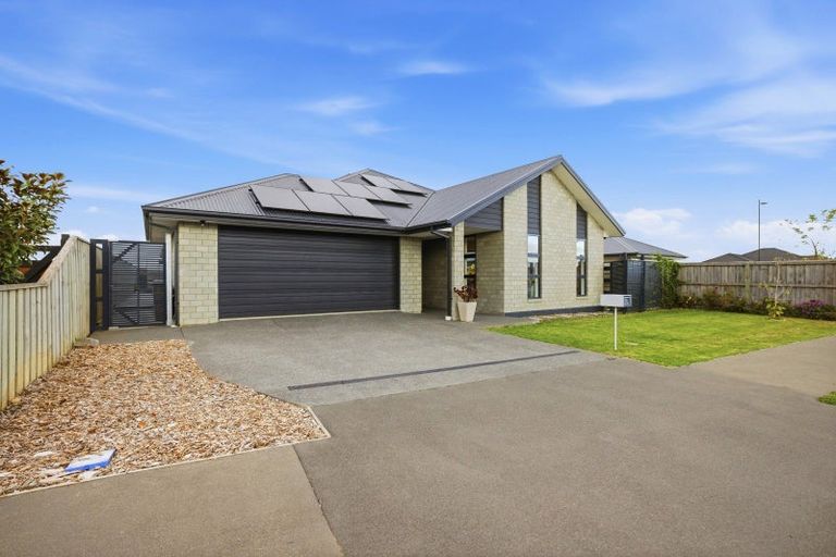 Photo of property in 25 Chris Drive, Rolleston, 7614