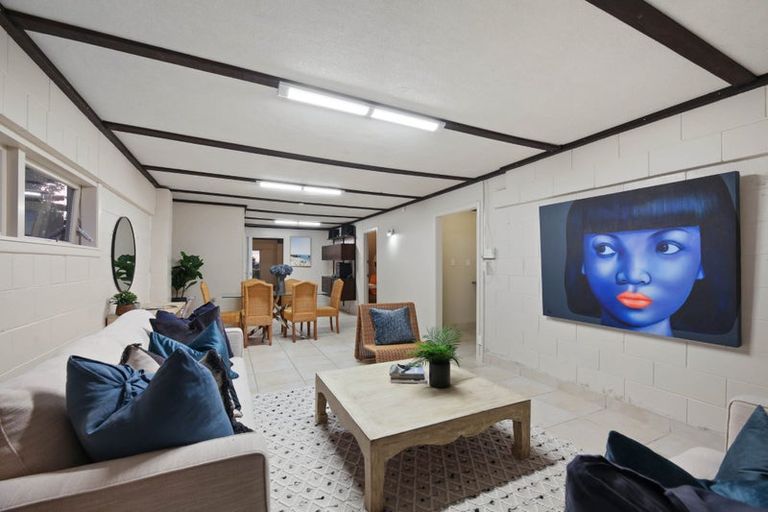 Photo of property in 10 Etherege Place, Howick, Auckland, 2014