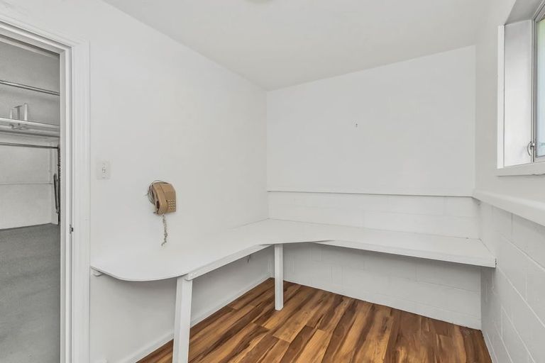 Photo of property in 39 Highfield Place, Avonhead, Christchurch, 8042