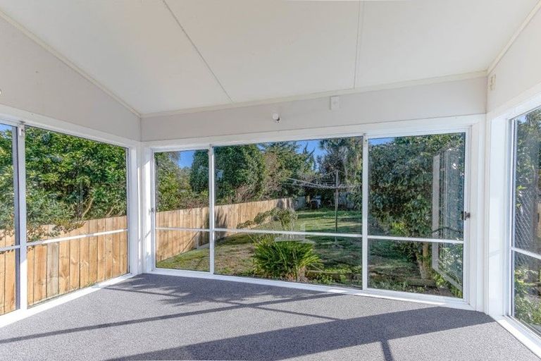 Photo of property in 5 Ngahina Street, Marton, 4710