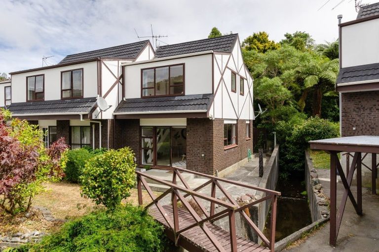 Photo of property in 6/75 Delhi Crescent, Khandallah, Wellington, 6035