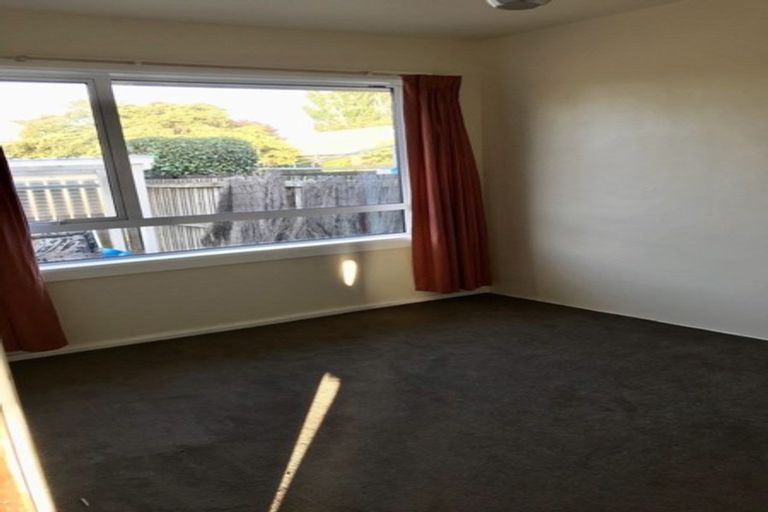 Photo of property in 2/58 Brookside Terrace, Bryndwr, Christchurch, 8053