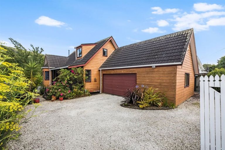 Photo of property in 102 Coast Road, Wainuiomata, Lower Hutt, 5014