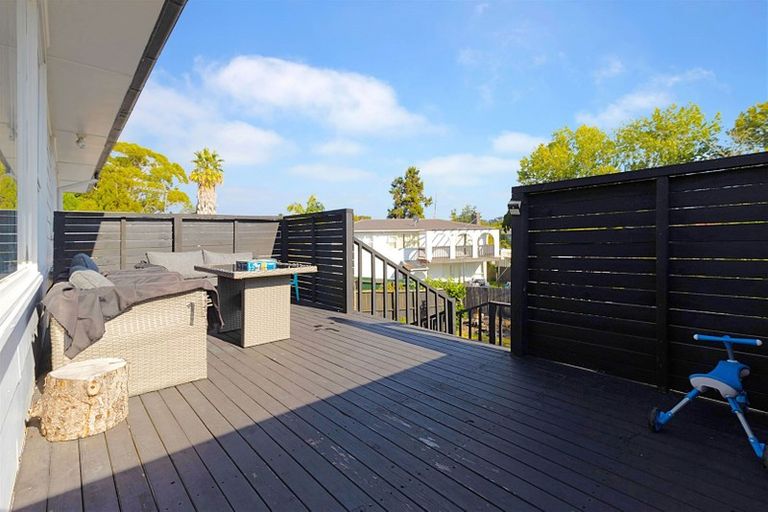 Photo of property in 63a Harrington Road, Henderson, Auckland, 0610