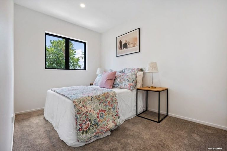 Photo of property in 4/9 Smiths Avenue, Papakura, 2110