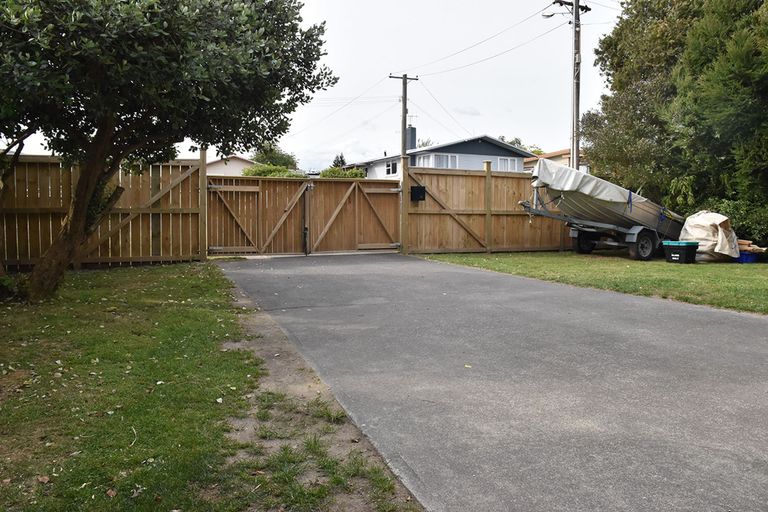 Photo of property in 19 Waitahanui Avenue, Taupo, 3330