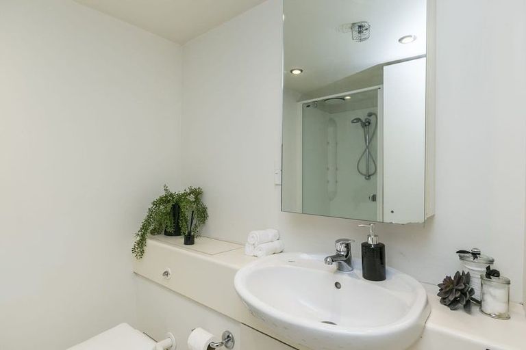 Photo of property in Hannahs Warehouse, 3/13 Leeds Street, Te Aro, Wellington, 6011