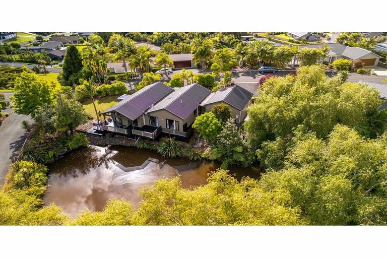 Photo of property in 15 Alderton Drive, Kerikeri, 0230