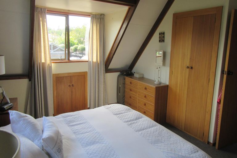 Photo of property in 201 Queen Street, Waimate, 7924