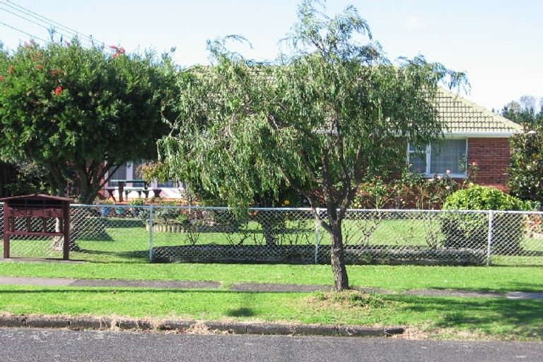 Photo of property in 1/38 Millen Avenue, Pakuranga, Auckland, 2010