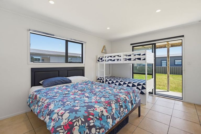 Photo of property in 113 Kelly Jade Avenue, Matarangi, Whitianga, 3592