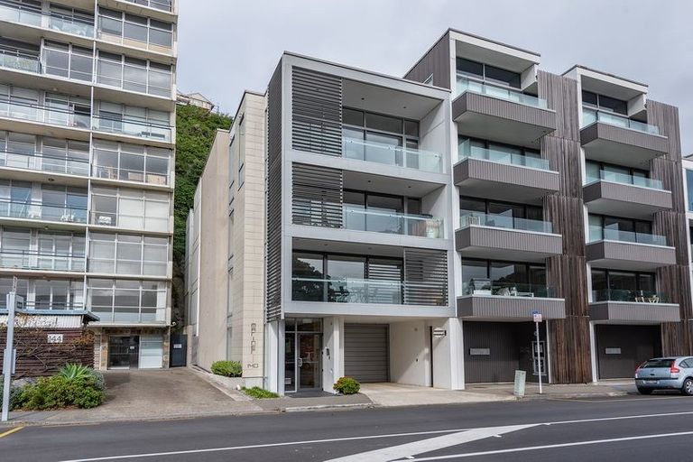 Photo of property in Mariner, 1a/140 Oriental Parade, Oriental Bay, Wellington, 6011