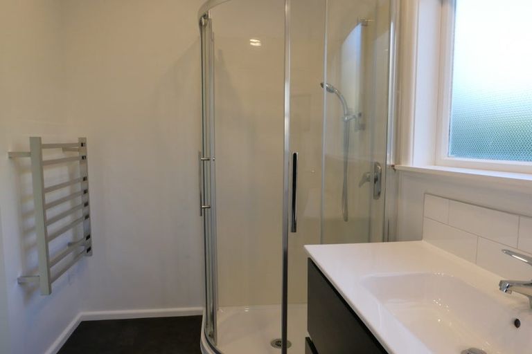 Photo of property in 14 Hillcrest Road, Raumati South, Paraparaumu, 5032