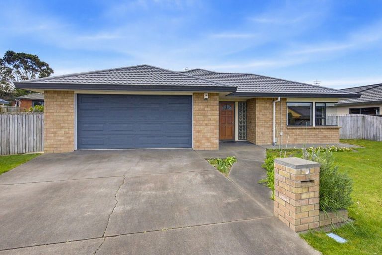 Photo of property in 14 Sunburst Court, Paraparaumu Beach, Paraparaumu, 5032