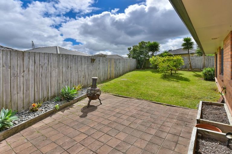 Photo of property in 15 Artillery Drive, Papakura, 2110