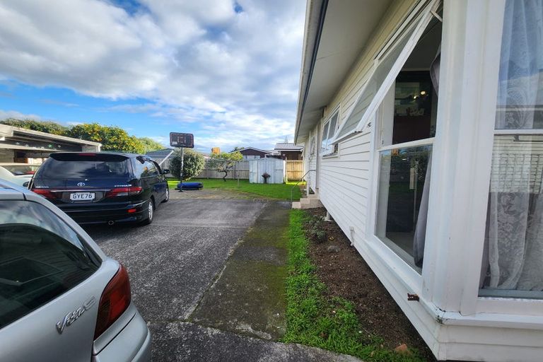 Photo of property in 9 Addington Avenue, Manurewa, Auckland, 2102