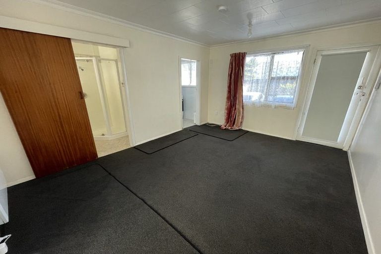 Photo of property in 3/93 Waikawa Road, Picton, 7220