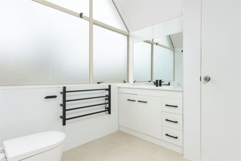 Photo of property in 17/674l Ranginui Road, Welcome Bay, Tauranga, 3175