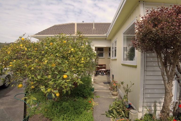 Photo of property in 143 Waiwhetu Road, Waterloo, Lower Hutt, 5011