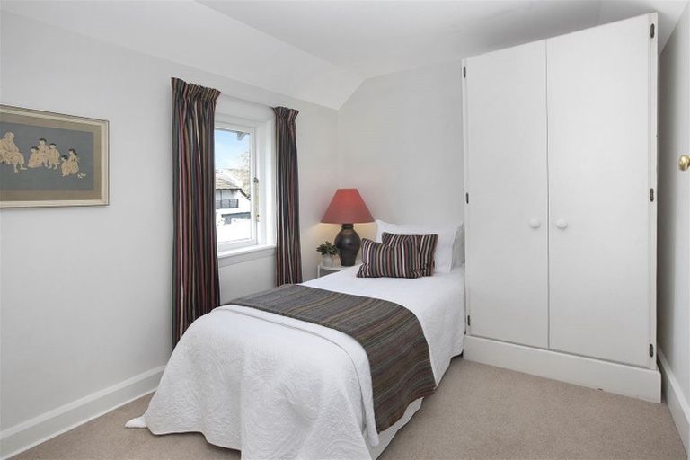 Photo of property in 43 Idris Road, Fendalton, Christchurch, 8052