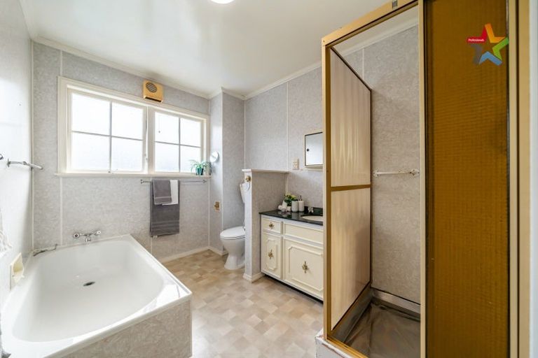 Photo of property in 1/23 Saint Columbans Grove, Boulcott, Lower Hutt, 5010