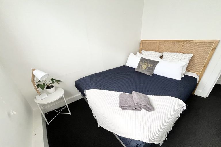 Photo of property in 2/24 West End Road, Herne Bay, Auckland, 1022