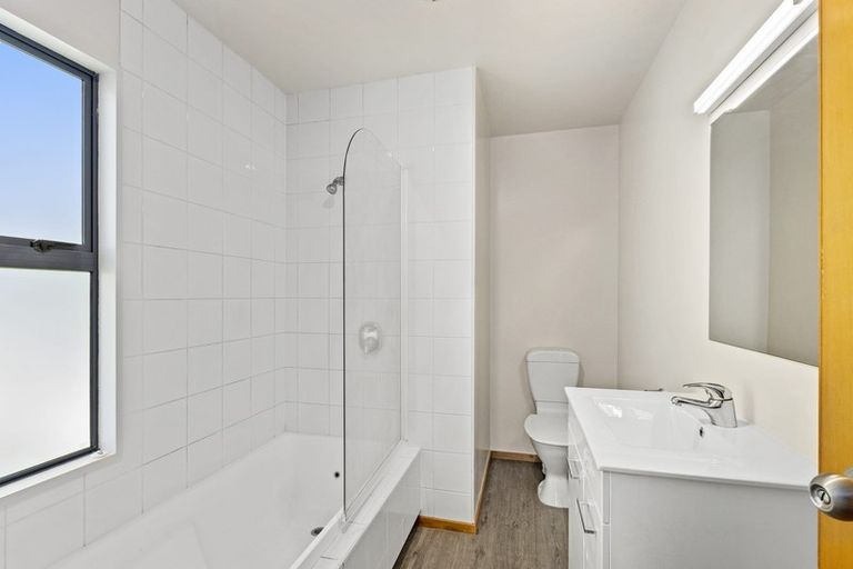 Photo of property in 1/25 Grove Road, Addington, Christchurch, 8024