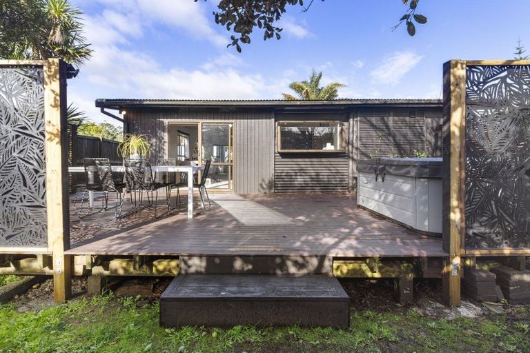 Photo of property in 1/23 Roys Road, Weymouth, Auckland, 2103