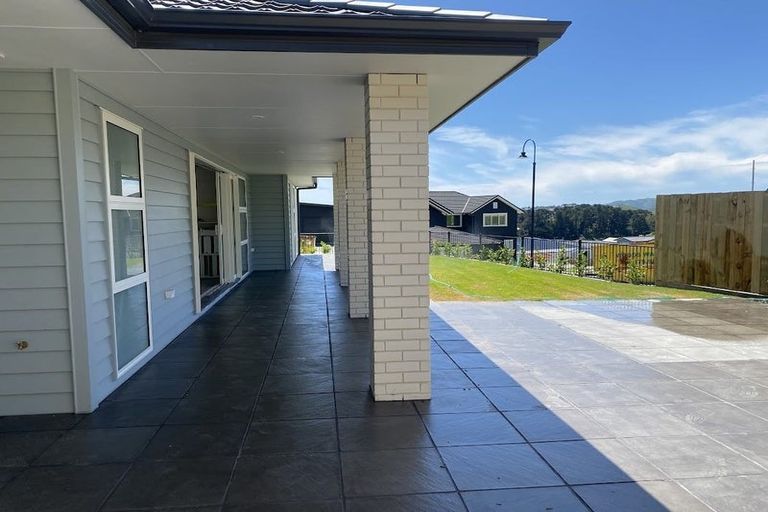 Photo of property in 43 Ken Douglas Drive, Aotea, Porirua, 5024