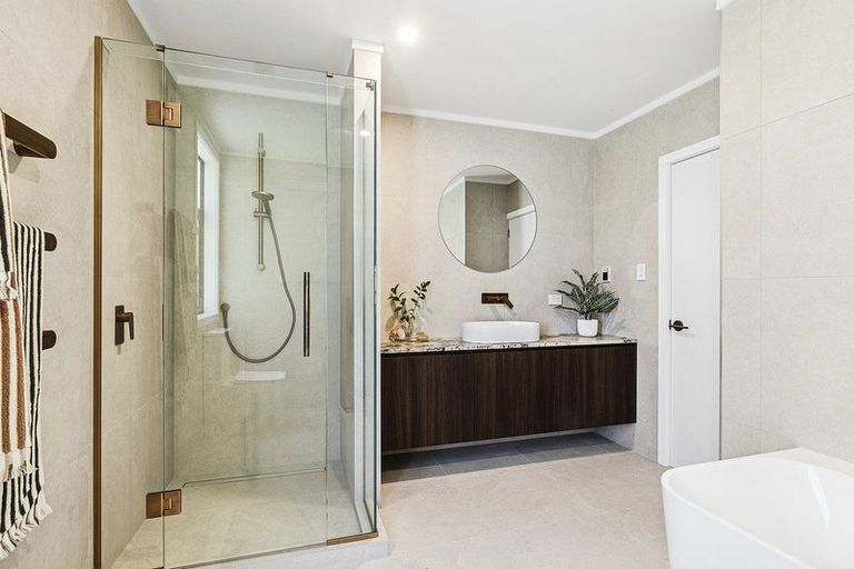 Photo of property in 152 Campbell Street, Karori, Wellington, 6012