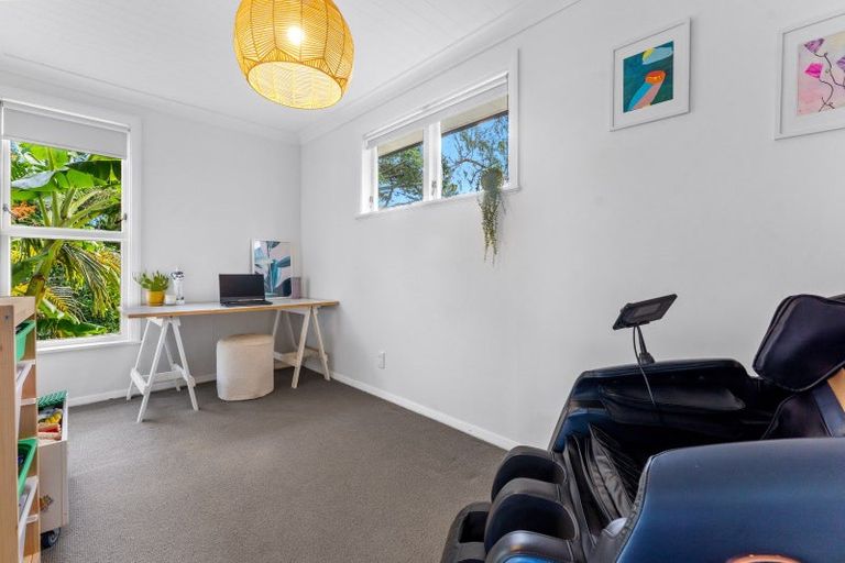 Photo of property in 34 Muriwai Road, Waimauku, 0812