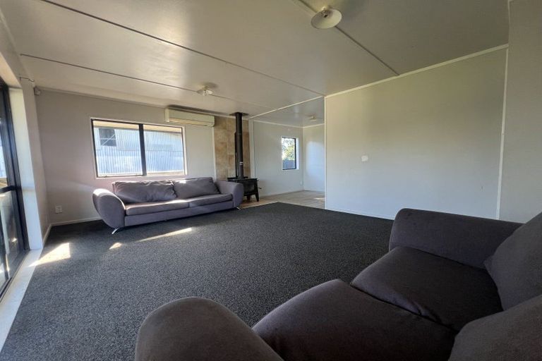 Photo of property in 19 Vera Street, Marton, 4710