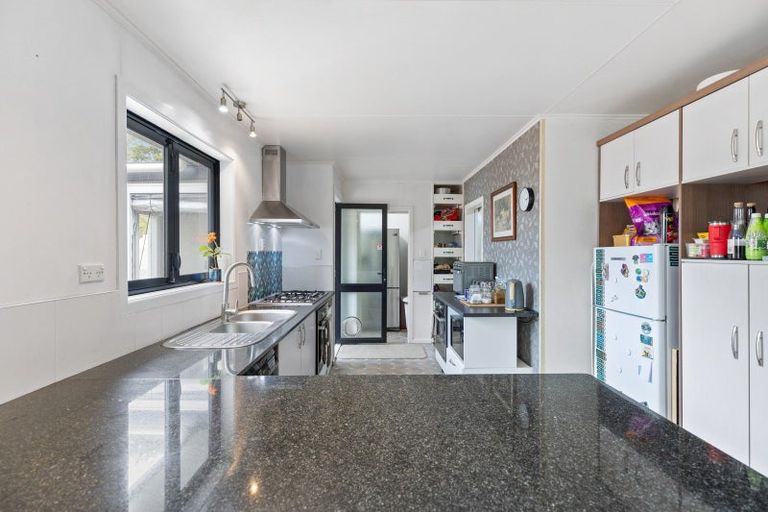 Photo of property in 72 Aotea Crescent, Tokoroa, 3420