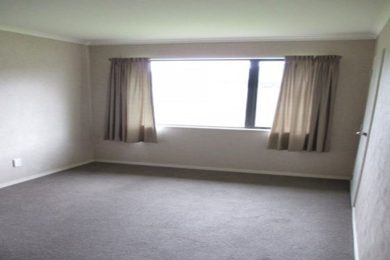 Photo of property in 14 Brooklyn Heights Drive, Kelvin Grove, Palmerston North, 4414