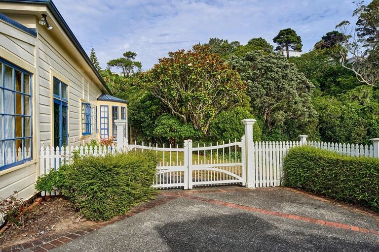 Photo of property in 32 Woodland Road, Johnsonville, Wellington, 6037