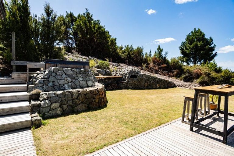 Photo of property in 108 Stratford Drive, Cable Bay, 0420