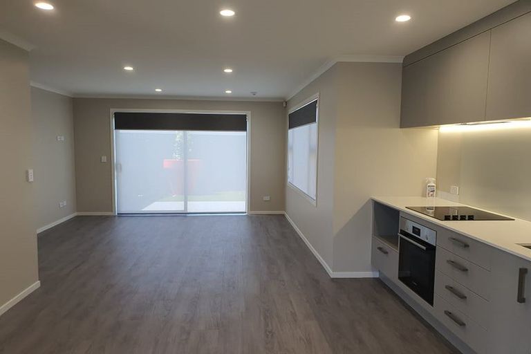Photo of property in 6c Te Whiti Grove, Waterloo, Lower Hutt, 5011