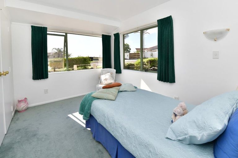 Photo of property in 59 Marellen Drive, Red Beach, 0932