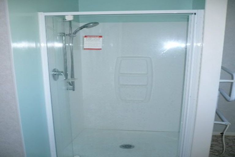 Photo of property in 16a Bledisloe Court, Pukekohe, 2120