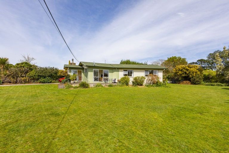 Photo of property in 19 Lake Street, Takapau, 4203