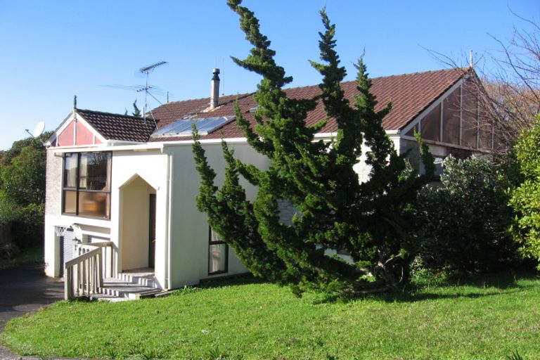 Photo of property in 1/34 Rapallo Place, Farm Cove, Auckland, 2012