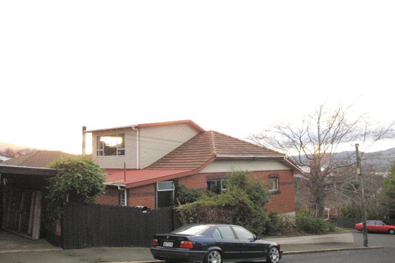 Photo of property in 7 Byron Street, Mornington, Dunedin, 9011