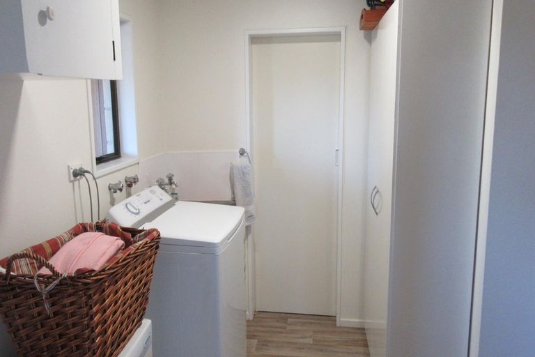 Photo of property in 201 Queen Street, Waimate, 7924