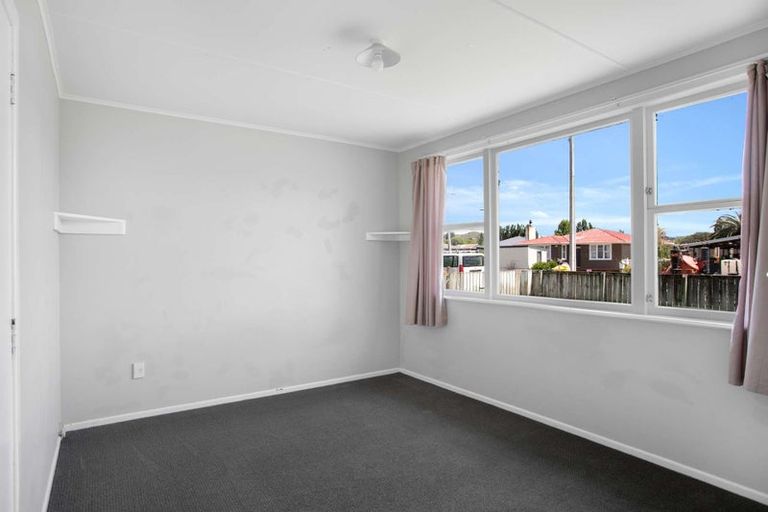 Photo of property in 10 Currie Street, Te Karaka, 4022