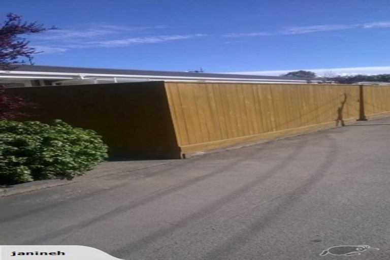 Photo of property in 4/9 Curletts Road, Sockburn, Christchurch, 8042