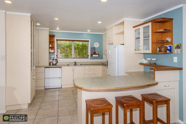 Photo of property in 42 Fairway Drive, Te Kamo, Whangarei, 0112