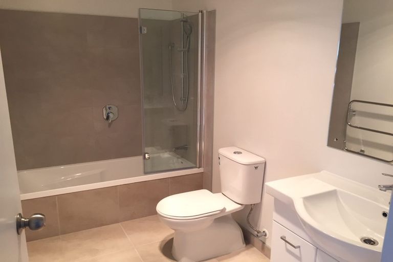 Photo of property in 21/46 Park Estate Road, Rosehill, Papakura, 2113