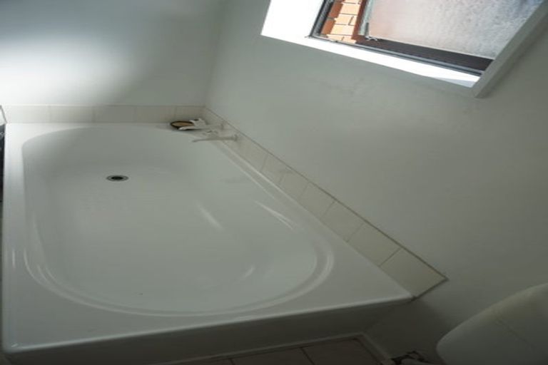 Photo of property in 1/65 Effingham Street, North New Brighton, Christchurch, 8083